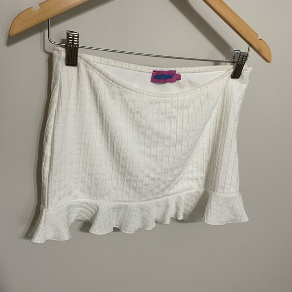 Edikted Adrianne Textured Knit Mini Skirt - Picture 2 of 6